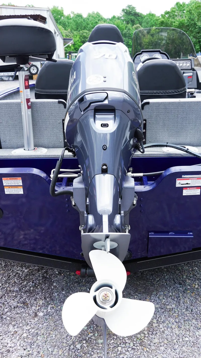 Slide: The Image of 2025 G3 Angler V164 C boat with Yamaha outboard motor, rear view. - 35