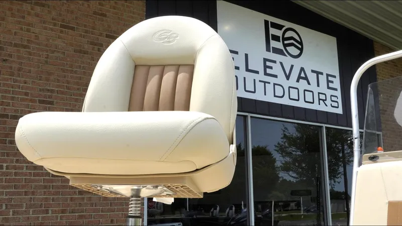 Slide: The Image of Boat seat from 2025 G3 Bay 19 GX at Elevate Outdoors store. - 22