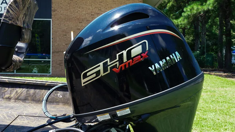 Slide: The Image of Yamaha SHO VMAX outboard motor on 2025 G3 Gator Tough 20 CC boat. - 20