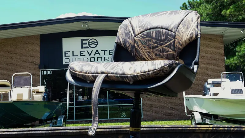 Slide: The Image of 2025 G3 Gator Tough 20 CC boat seat at Elevated Outdoors store. - 24