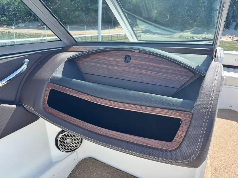 Slide: The Image of Cobalt R3 2015 - 11