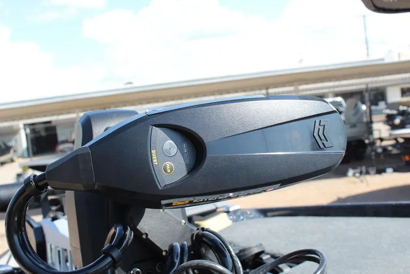 Slide: The Image of 2026 Skeeter ZXE21 boat motor close-up, showcasing sleek design and advanced technology. - 9