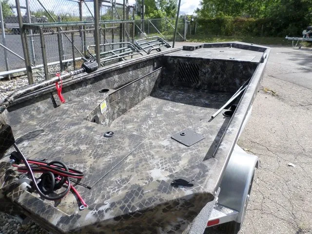 Slide: The Image of Excel 1554 ECLIPSE 2025 - 3