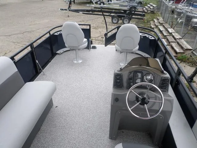 Slide: The Image of Angler Quest 818 Panfish 2025 - 7