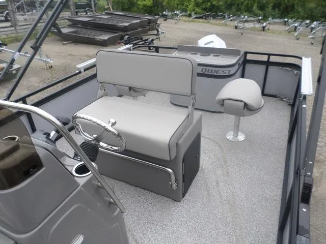 Slide: The Image of Angler 8522 Fish N Cruise 2022 - 5