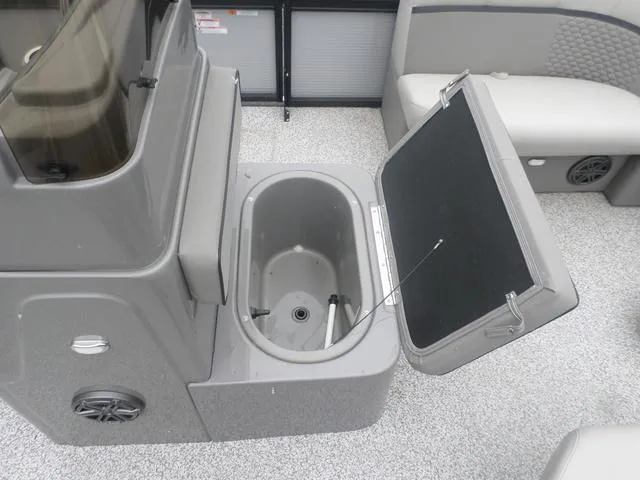 Slide: The Image of Angler 8522 Fish N Cruise 2022 - 9