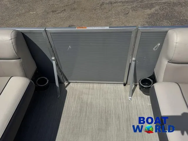 Slide: The Image of Princecraft Vectra 19 Pontoon 2020 - 15