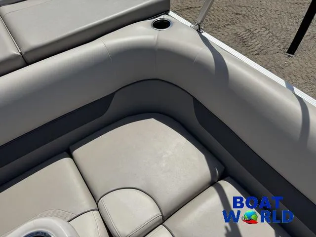 Slide: The Image of Princecraft Vectra 19 Pontoon 2020 - 30