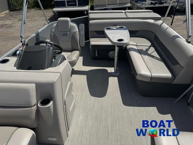 Slide: The Image of Princecraft Vectra 19 Pontoon 2020 - 5
