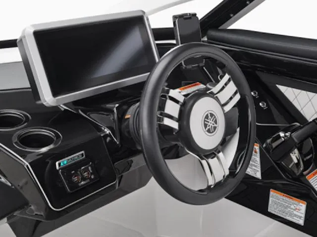 Slide: The Image of Yamaha 275SE 2025 - 5