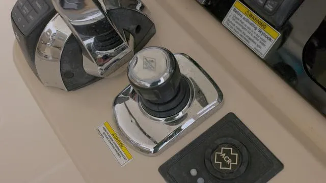 Slide: The Image of Boston Whaler 420 Outrage 2016 - 13