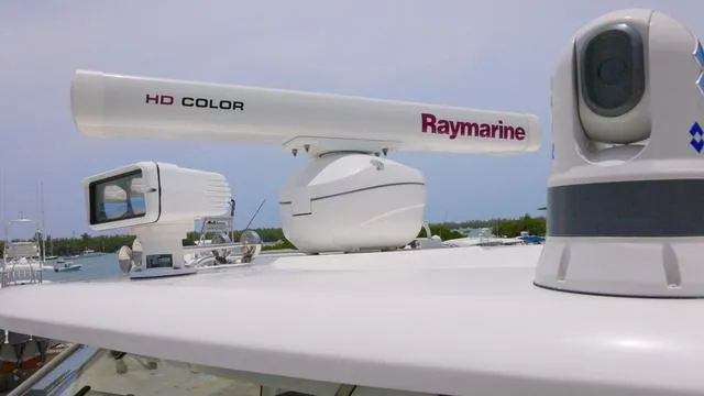 Slide: The Image of Boston Whaler 420 Outrage 2016 - 14