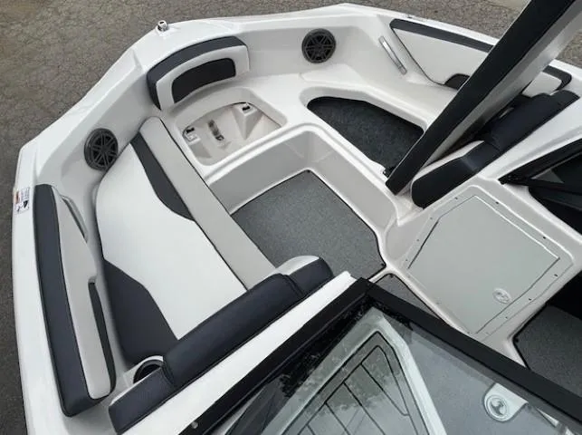 Slide: The Image of 2022 Yamaha Boats AR195 interior with sleek seating and modern design. - 12