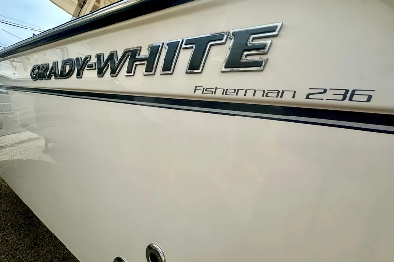 Slide: The Image of Grady-White Fisherman 236 2026 - 4