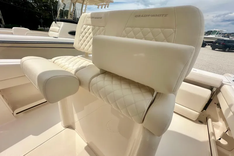 Slide: The Image of Grady-White Fisherman 236 2026 - 8