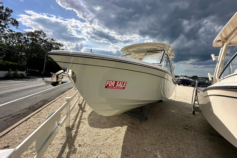 Slide: The Image of Grady-White Freedom 285 2026 - 2