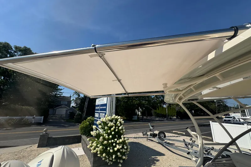 Slide: The Image of Grady-White Freedom 285 2026 - 35