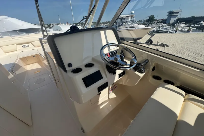 Slide: The Image of Grady-White Freedom 285 2026 - 56