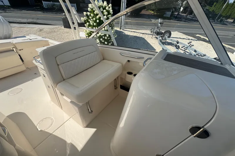 Slide: The Image of Grady-White Freedom 285 2026 - 57