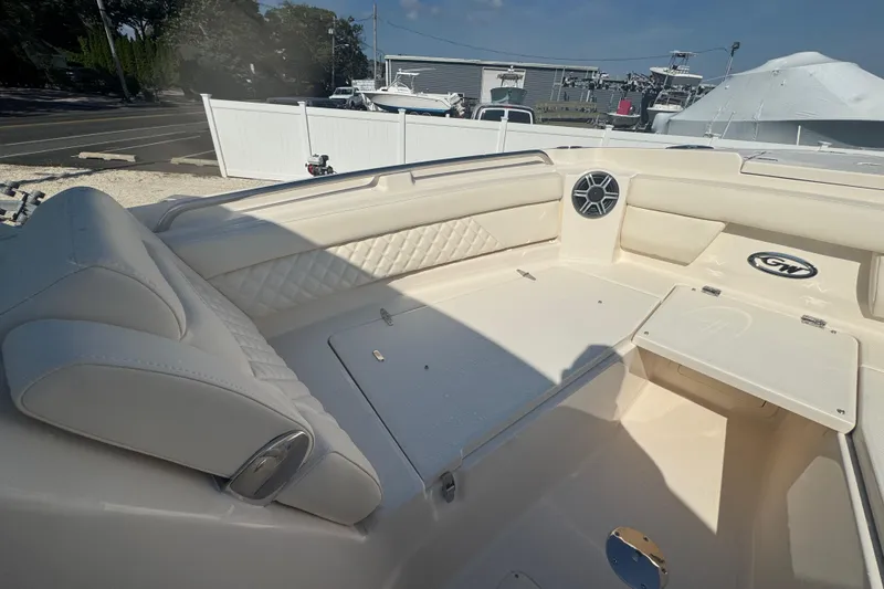 Slide: The Image of Grady-White Freedom 285 2026 - 61