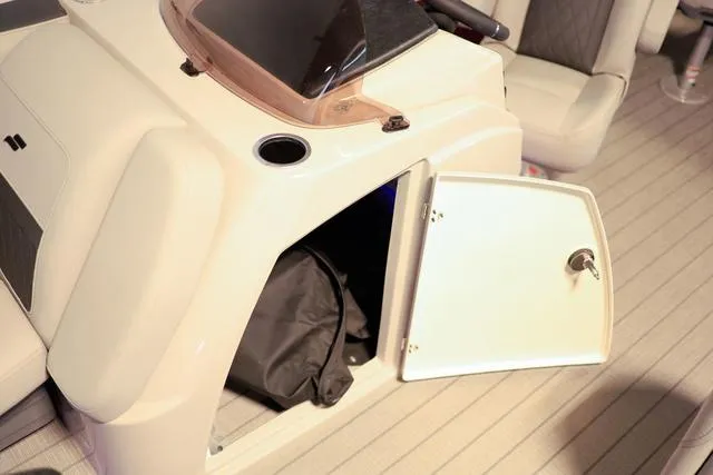 Slide: The Image of Starcraft CX Fish 21 FD 2025 - 26