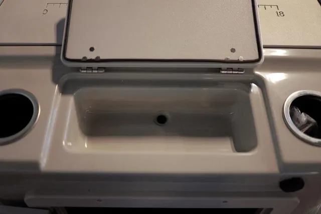 Slide: The Image of Starcraft CX Fish 21 FD 2025 - 32