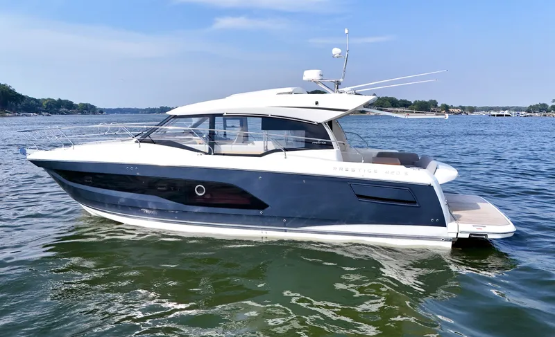 The Image of Exterior - Port Side - 0