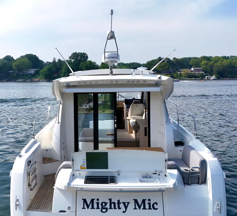 Slide: The Image of Transom Grill & Sink - 71