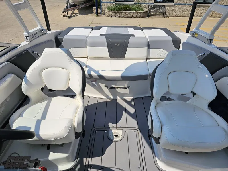 Slide: The Image of Chaparral 21 SSi 2022 - 100