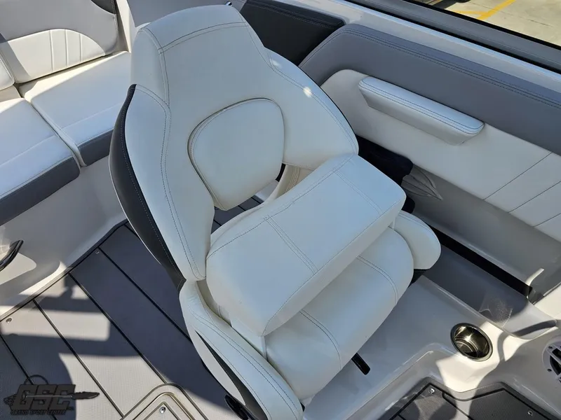 Slide: The Image of Chaparral 21 SSi 2022 - 102