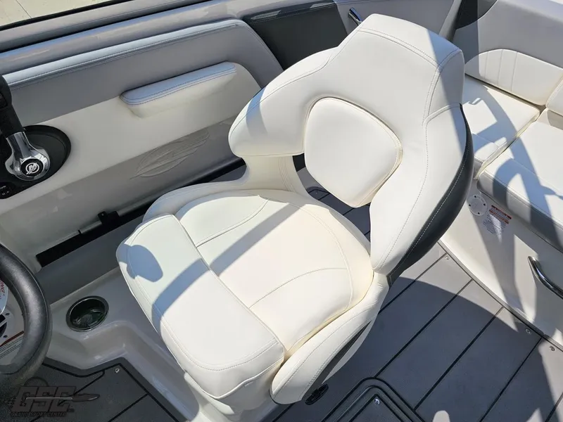 Slide: The Image of Chaparral 21 SSi 2022 - 105