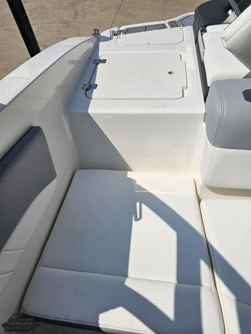 Slide: The Image of Chaparral 21 SSi 2022 - 112