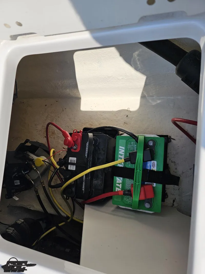 Slide: The Image of Chaparral 21 SSi 2022 - 116