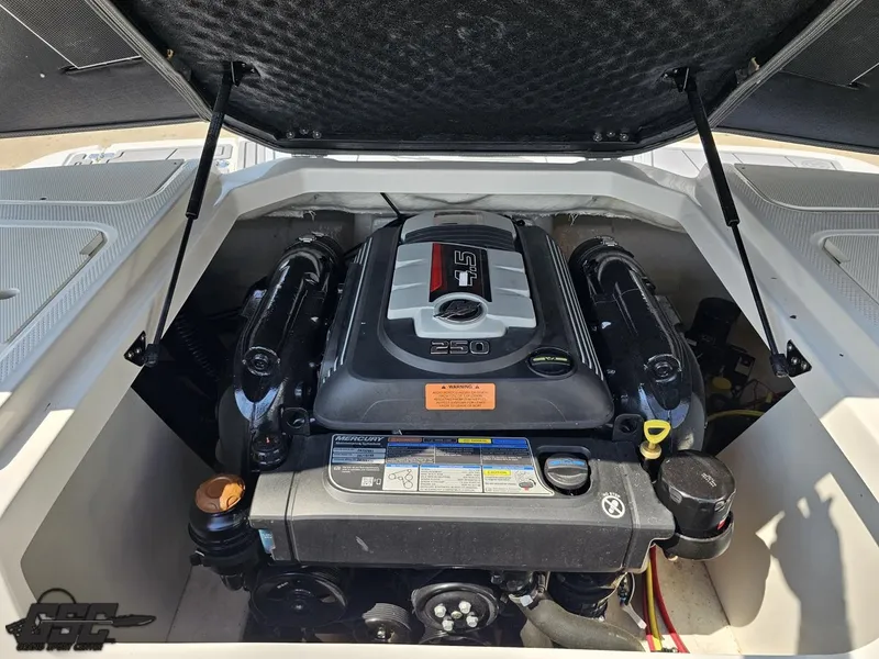 Slide: The Image of Chaparral 21 SSi 2022 - 119