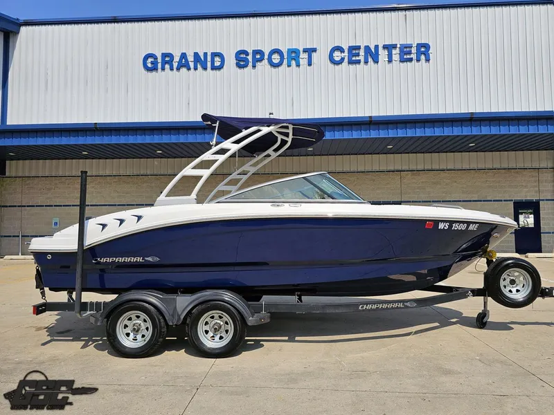 Slide: The Image of 2022 Chaparral 21 SSi boat on trailer at Grand Sport Center. - 3