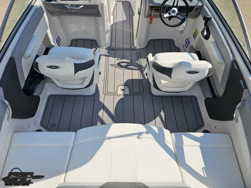 Slide: The Image of Chaparral 21 SSi 2022 - 53