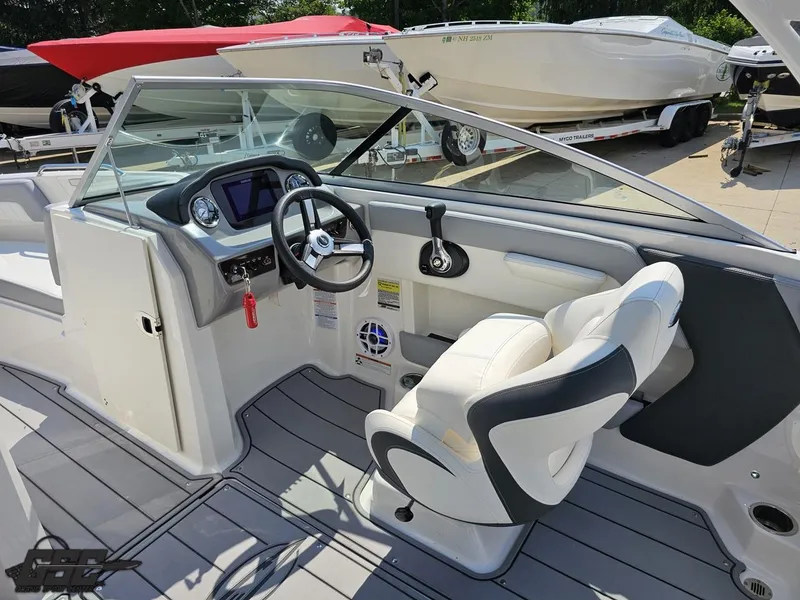 Slide: The Image of Chaparral 21 SSi 2022 - 60