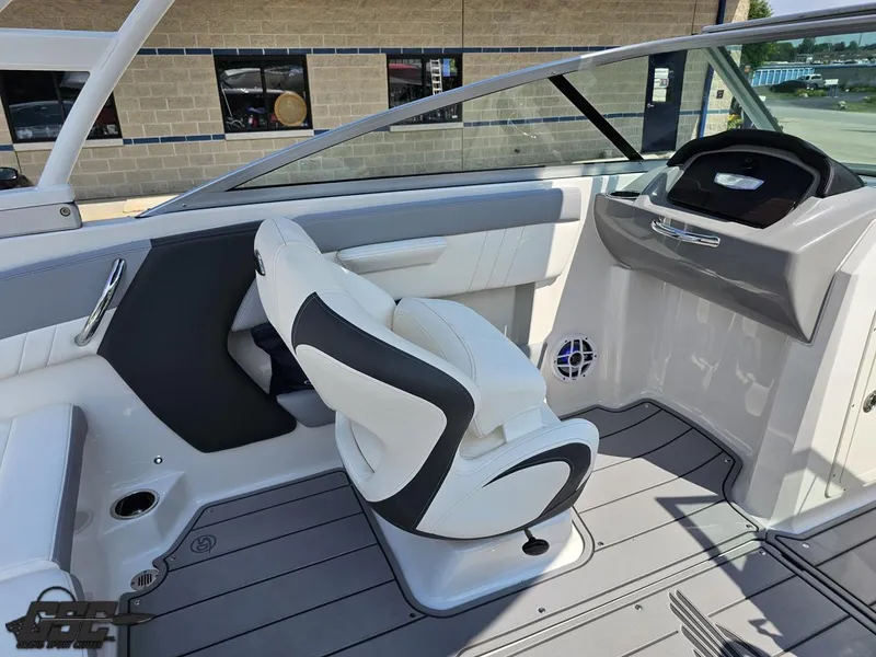 Slide: The Image of Chaparral 21 SSi 2022 - 63