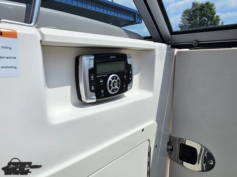 Slide: The Image of Chaparral 21 SSi 2022 - 80