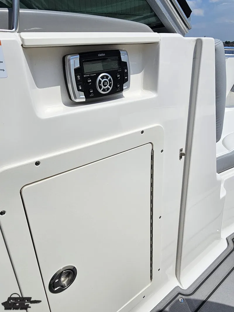 Slide: The Image of Chaparral 21 SSi 2022 - 81