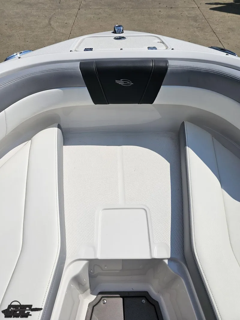 Slide: The Image of Chaparral 21 SSi 2022 - 88