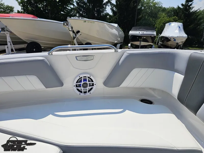 Slide: The Image of Chaparral 21 SSi 2022 - 91