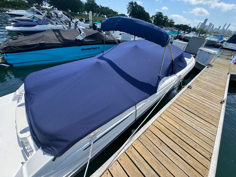 Slide: The Image of Sea Ray 270 SLX 2005 - 19