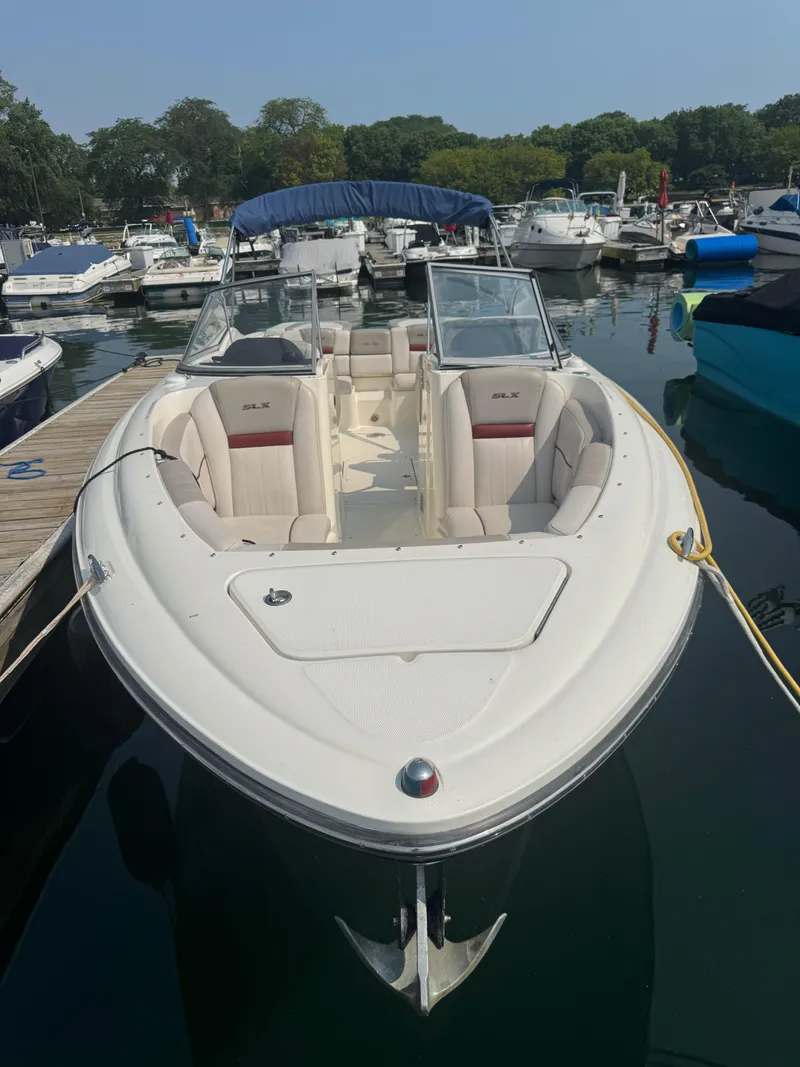 Slide: The Image of Sea Ray 270 SLX 2005 - 3