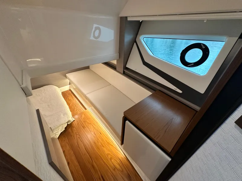 Slide: The Image of Tiara 43 LE 2023 - 50