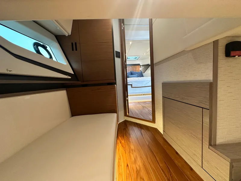 Slide: The Image of Tiara 43 LE 2023 - 53