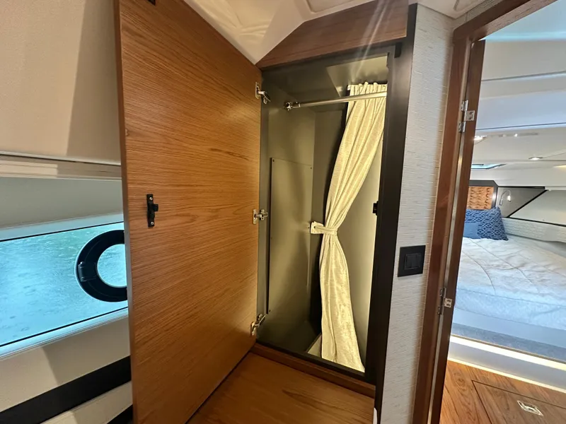 Slide: The Image of Tiara 43 LE 2023 - 56