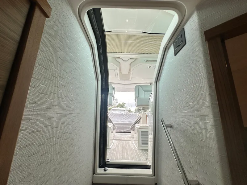 Slide: The Image of Tiara 43 LE 2023 - 57