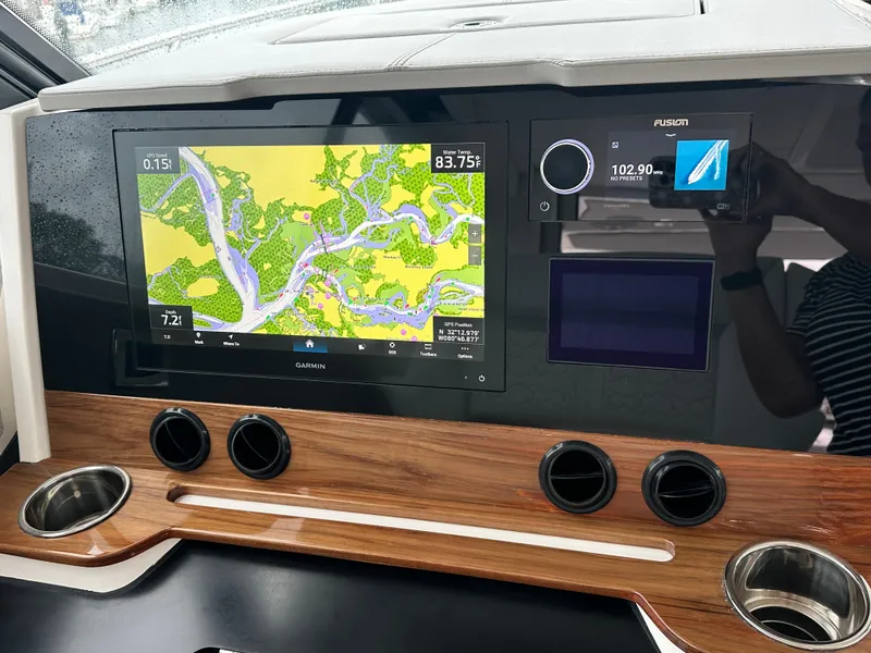 Slide: The Image of Tiara 43 LE 2023 - 60