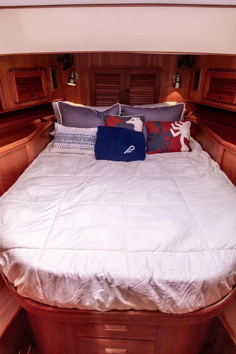 Slide: The Image of Hinckley Yachts Talaria 44 MY 2007 - 50